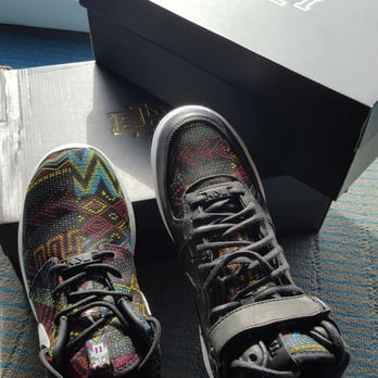 Succezz - The shoes i bought today! - Shoe Stores Near Me - Chicago, Illinois