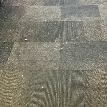 Motel 6 - Carson - Hallway carpet needs vacuuming. - Hotels Near Me - Carson, California Motel 6 - Carson - Hallway carpet needs vacuuming. - Hotels Near Me - Carson, California