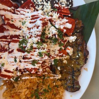 Cafe Kacao - Chilaquiles adobados - Breakfast & Brunch Near Me - Oklahoma City, Oklahoma