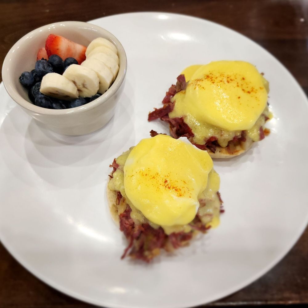 Toasty - Hash Benedict - Breakfast & Brunch Near Me - Myrtle Beach, South Carolina Toasty - Hash Benedict - Breakfast & Brunch Near Me - Myrtle Beach, South Carolina