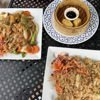 Siam House - Drunken Noodles, Thai Fried Rice, Thai Dumplings - Thai Near Me - Bloomington, Indiana Siam House - Drunken Noodles, Thai Fried Rice, Thai Dumplings - Thai Near Me - Bloomington, Indiana