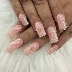 Merry Nails & Spa