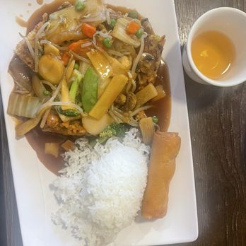 Go China - House Special Egg Foo Young lunch special.  Food is always good been coming here for 20 years! - Chinese Near Me - Pasadena, California