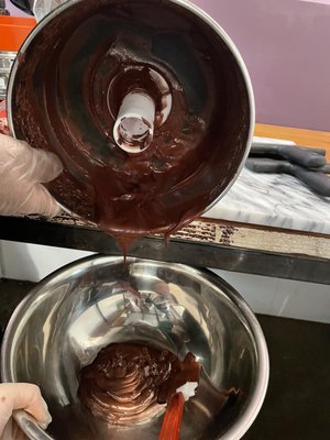 Raaka Chocolate by null