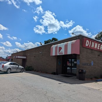 Loui's Pizza - Pizza Near Me - Hazel Park, Michigan Loui's Pizza - Pizza Near Me - Hazel Park, Michigan