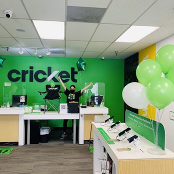 Cricket Wireless Authorized Retailer - Customer Appreciation Event day! Raffled off a couple prizes! - Mobile Phones Near Me - Bakersfield, California