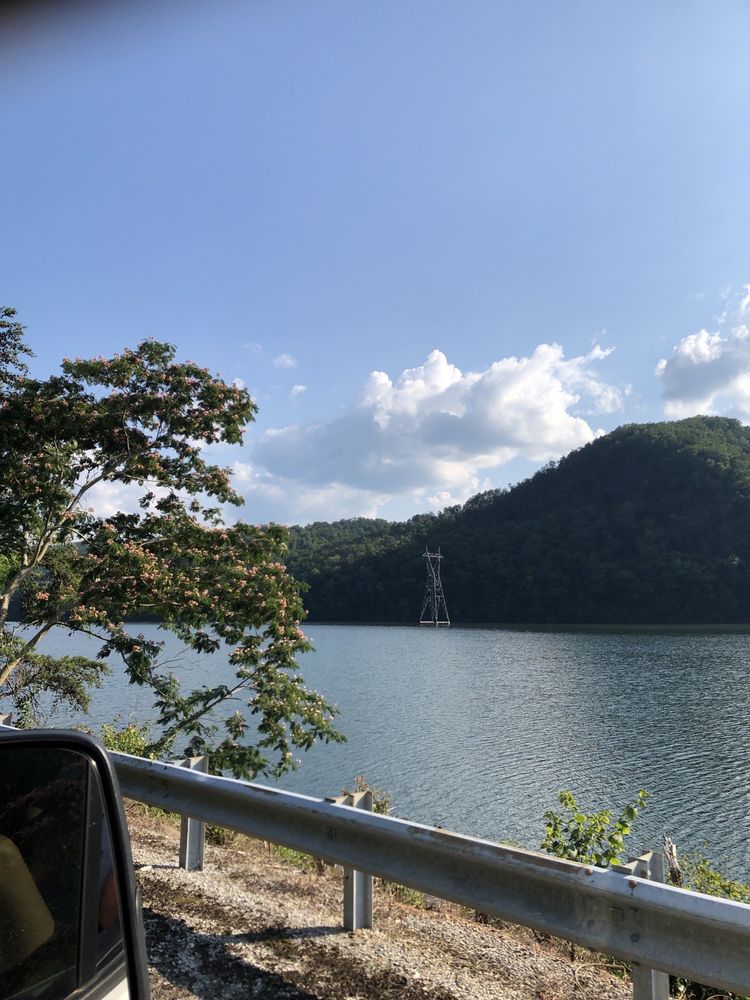 RIVER’S EDGE TREEHOUSE RESORT Updated July 2024 28 Photos 195 Old