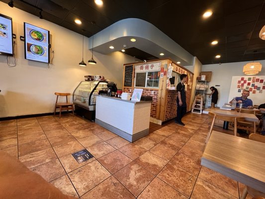 Cup Noodle Shop by null