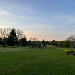 Platteville Golf & Country Club - Practice gree