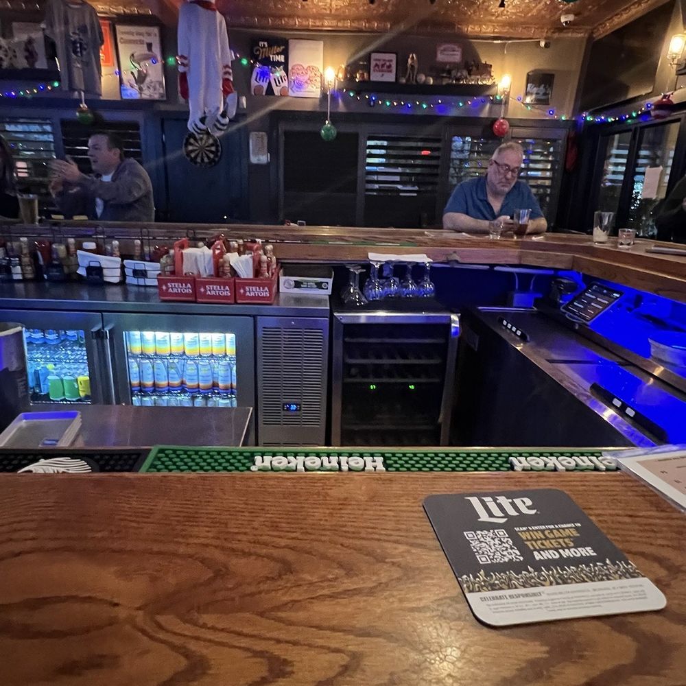 Healys Tavern - Inside - Bars Near Me - Jersey City, New Jersey