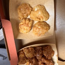 Pizza Hut - Garlic parm wings and honey bbq