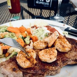 Paco’s Cantina & Sports Bar