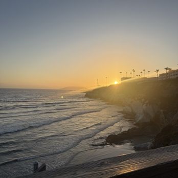 SeaCrest OceanFront Hotel - Sunset - Hotels Near Me - Pismo Beach, California SeaCrest OceanFront Hotel - Sunset - Hotels Near Me - Pismo Beach, California