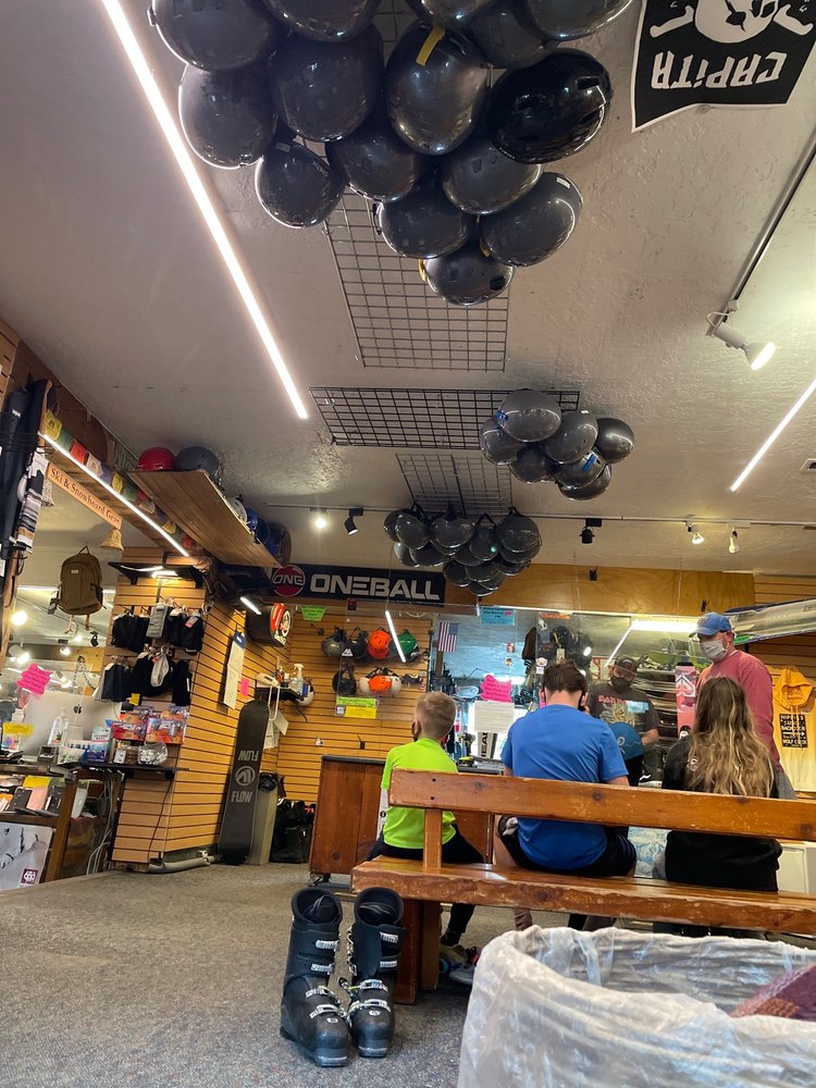 SUMMIT SKI & SPORTS Updated September 2024 20 Reviews 172 E