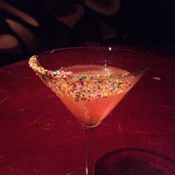 Li'l Darlin - Hundreds and thousands cocktail