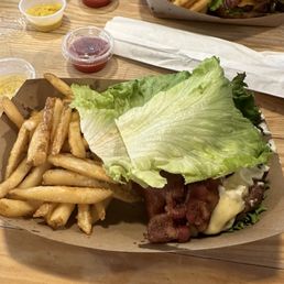 The Best Burger bunless with cheddar