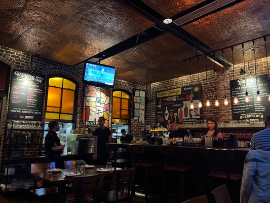Mompou Tapas Bar & Restaurant by null