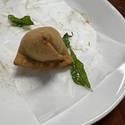 Arusuvai Kitchen - Samosa with peas and meat