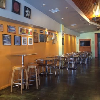 Cabo Beach Grill - Clean and empty on a summer afternoon - Mexican Near Me - Ventura, California Cabo Beach Grill - Clean and empty on a summer afternoon - Mexican Near Me - Ventura, California