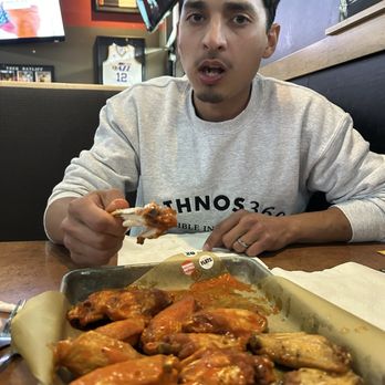 Buffalo Wild Wings - Chicken Wings Near Me - Gillette, Wyoming