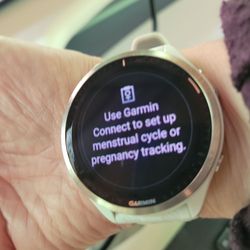 Use Garmin Connect to set up menstrual cycle or pregnancy tracking.