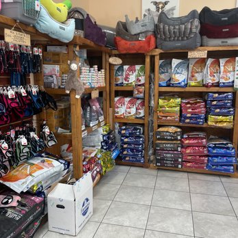 Andy's Pet Grooming - Glendale - Amazing pet grooming space! - Pet Groomers Near Me - Glendale, California Andy's Pet Grooming - Glendale - Amazing pet grooming space! - Pet Groomers Near Me - Glendale, California