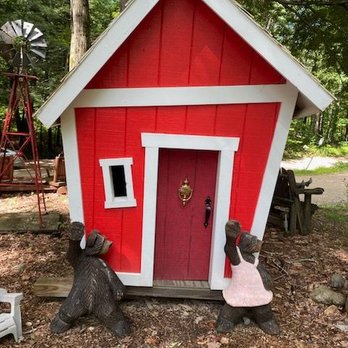 Red Hill Provisions - Little red playhouse - Gift Shops Near Me - Moultonborough, New Hampshire
