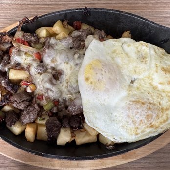 Brunch Factory - SKIRT STEAK SKILLET - Breakfast & Brunch Near Me - Riverwoods, Illinois