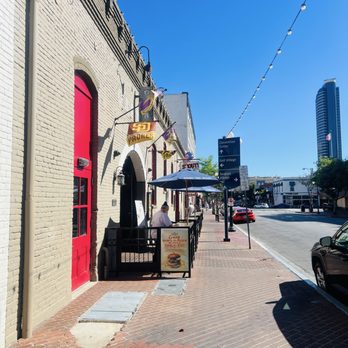GARAGE Kitchen + Bar - Breakfast & Brunch Near Me - San Diego, California GARAGE Kitchen + Bar - Breakfast & Brunch Near Me - San Diego, California