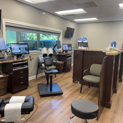 Carolina Chiropractic Plus - Columbus - Adjusting area