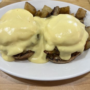 Mom's Kitchen - Breakfast & Brunch Near Me - Gloucester, Massachusetts Mom's Kitchen - Breakfast & Brunch Near Me - Gloucester, Massachusetts