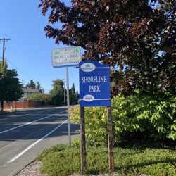 Shoreline Park - One of the signs along the road.