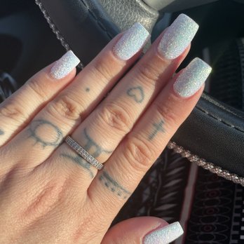Holly’s Nails & Spa - Full set acrylic nails - Nail Salons Near Me - Fresno, California Holly’s Nails & Spa - Full set acrylic nails - Nail Salons Near Me - Fresno, California