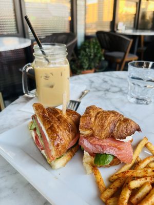 7950 Melrose Ave by null