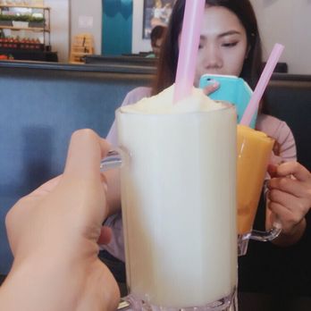 SEA Restaurant - Pineapple Smoothie & Thai Shake Ice Tea so good. - Vietnamese Near Me - Rochester, New York