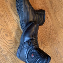 Robb Williamson Shoe & Boot Repair