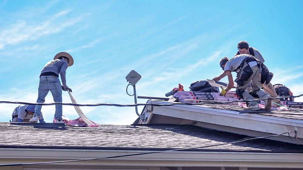 Slide of Sun's Roofing