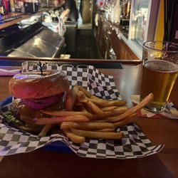 Lakewood Grill - Burger with cheese and fries