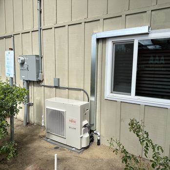 Hahn Mechanical - Fujitsu mini split condenser with lineset cover - Heating & Air Conditioning/HVAC Near Me Hahn Mechanical - Fujitsu mini split condenser with lineset cover - Heating & Air Conditioning/HVAC Near Me