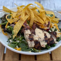 Mr. Mikes Steakhouse - Barbecue steak salad