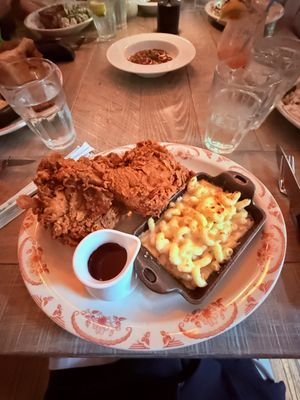 Table & Main by null