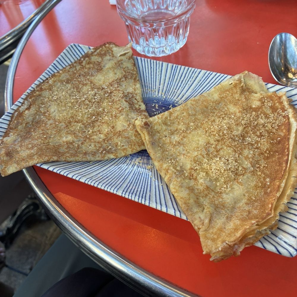 Aux Deux Ecus - Crepes - Brasseries Near Me - Paris 01, 75 Aux Deux Ecus - Crepes - Brasseries Near Me - Paris 01, 75