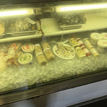 Carino's Seafood - options on ice! - Seafood Near Me - Williamsburg, Virginia Carino's Seafood - options on ice! - Seafood Near Me - Williamsburg, Virginia