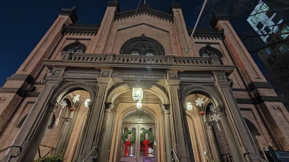 Flushing Town Hall - veterans service organization in Flushing, NY