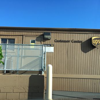 UPS Customer Center - Shipping Centers Near Me - Paia, Hawaii