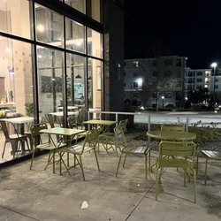 Kale Me Crazy - Outdoor dining