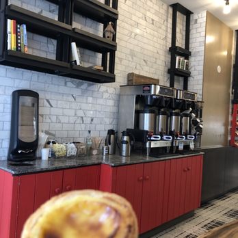Le Reveil Coffee - Coffee & Tea Near Me - New York, New York