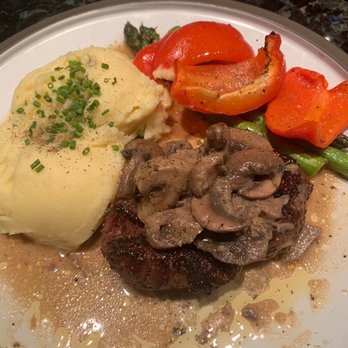 Moxies Courtney Park Restaurant - Mushroom sirloin - Canadian (New) Near Me - Mississauga, Ontario Moxies Courtney Park Restaurant - Mushroom sirloin - Canadian (New) Near Me - Mississauga, Ontario