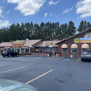 Charcoal Corral - Pizza Near Me - Perry, New York