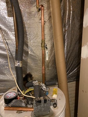 Jose’s Plumer Logo